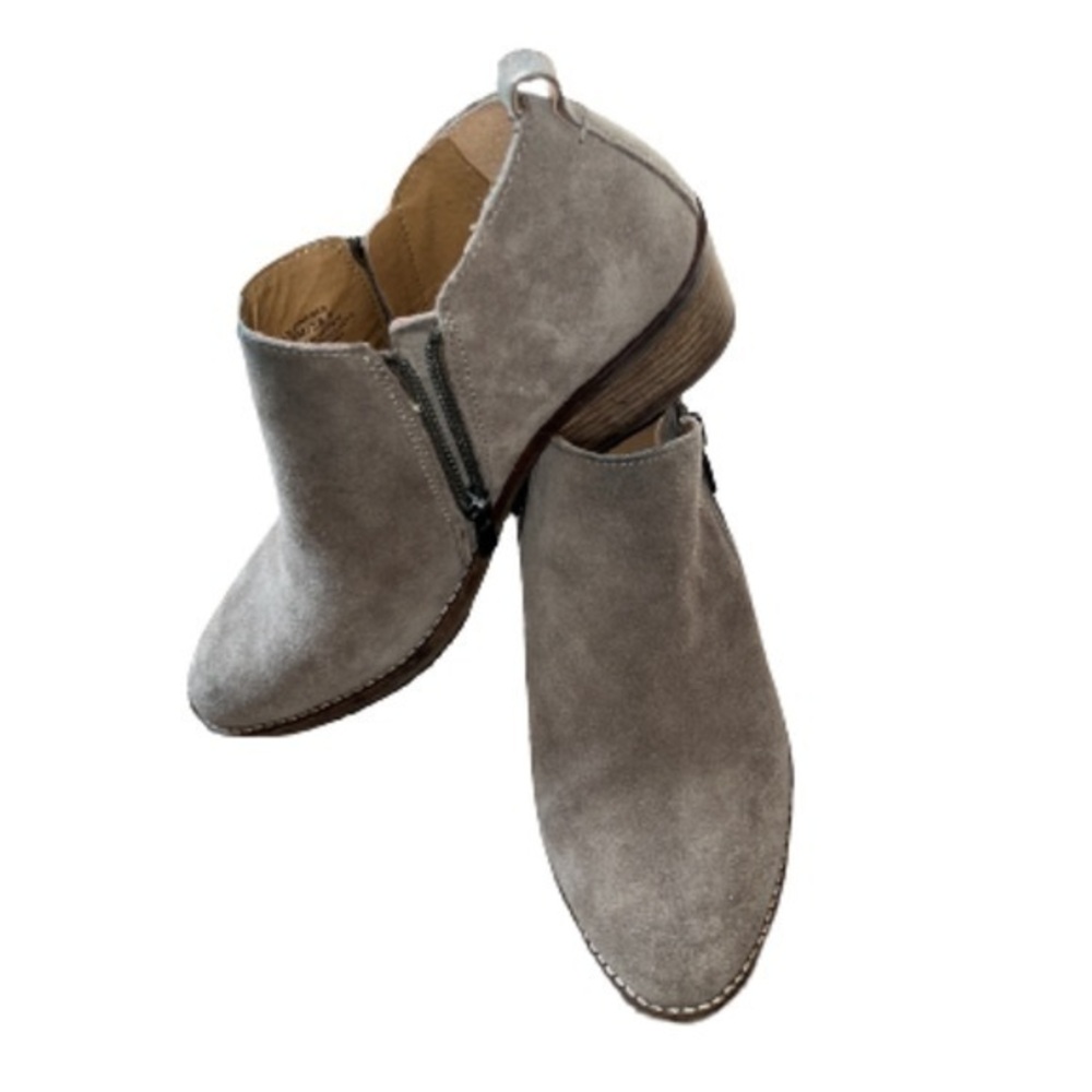 Lucky Brand suede taupe heeled ankle boots size 8.5